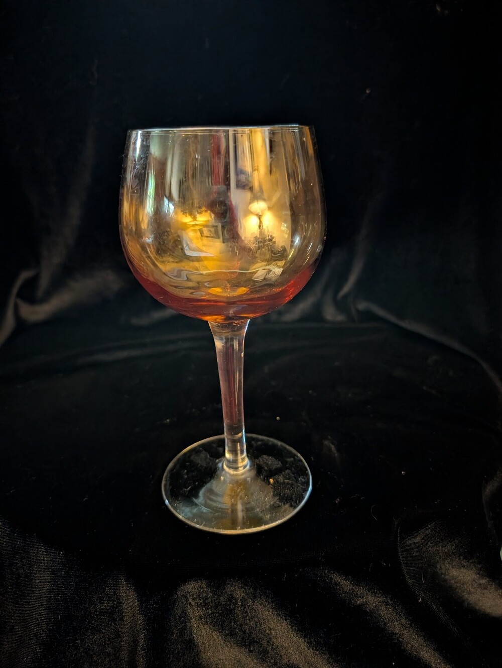The Perfect Wine Glass Amber-Tinted Wine Glass Decorative Stemware